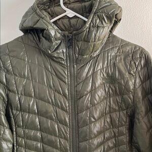 North Face Quilted Hooded Jacket - Olive Green
